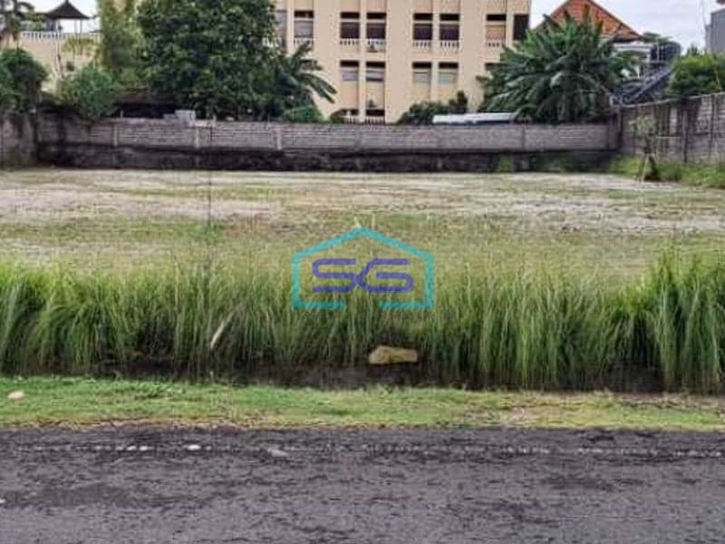 Dijual Tanah Komersi Seminyak Badung Bali Luas Tanah 1620m2