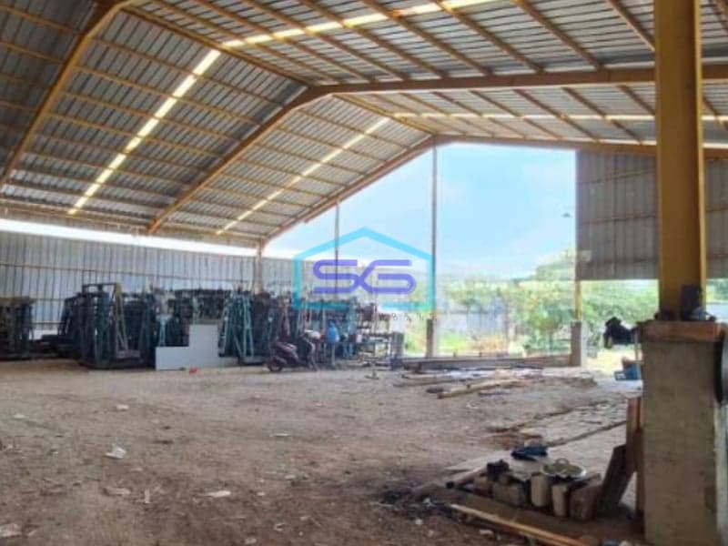 Dijual Gudang + Tanah di Karang Tengah Tangerang Luas Tanah 3076m²