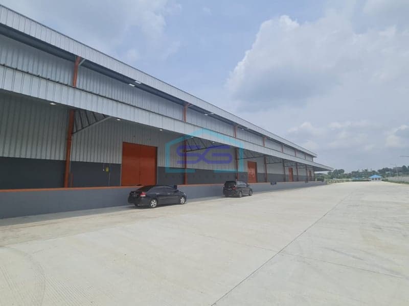 Disewakan Gudang di Delta Silicon 8 Lippo Cikarang, Dilengkapi Loading Dock