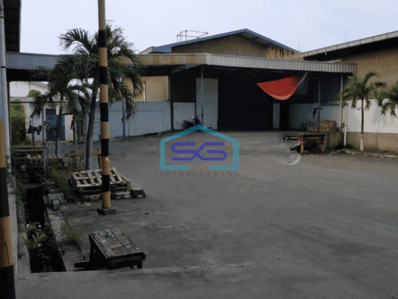 Disewakan Gudang Dengan Loading Dock Di KBN Marunda Jakarta Utara LT 2500m² Bagus