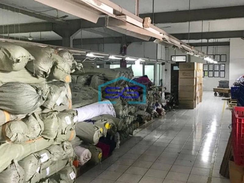 Disewakan Gudang Bagus Ex Pabrik Garmen Siap Pakai di Cibitung Bekasi