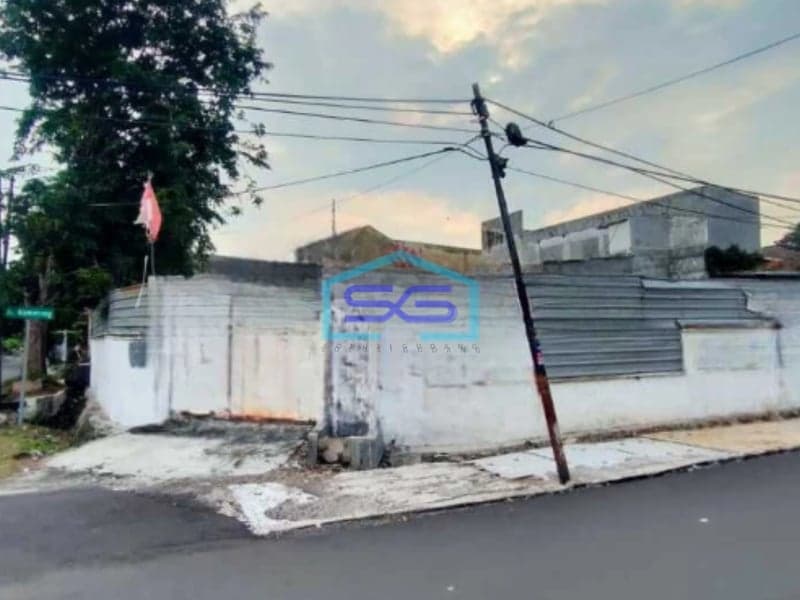 Disewakan Ruang Usaha Hook Eks Bengkel Wonokromo Surabaya Luas Bangunan 320m2