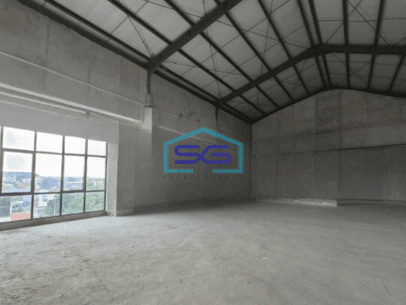 Disewakan Ruko Luas Bangunan  1365 m² di Gading Serpong 3 Lantai