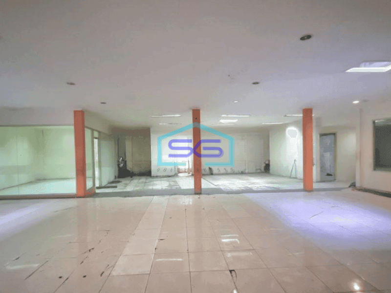 Disewakan Ruang Usaha Lokasi Strategis di Kopo Bandung LT 700m2