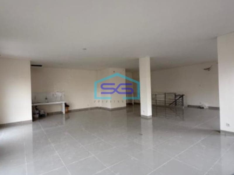 Disewakan Ruko Gandeng di Gading Serpong Tangerang Luas Bangunan 220m2