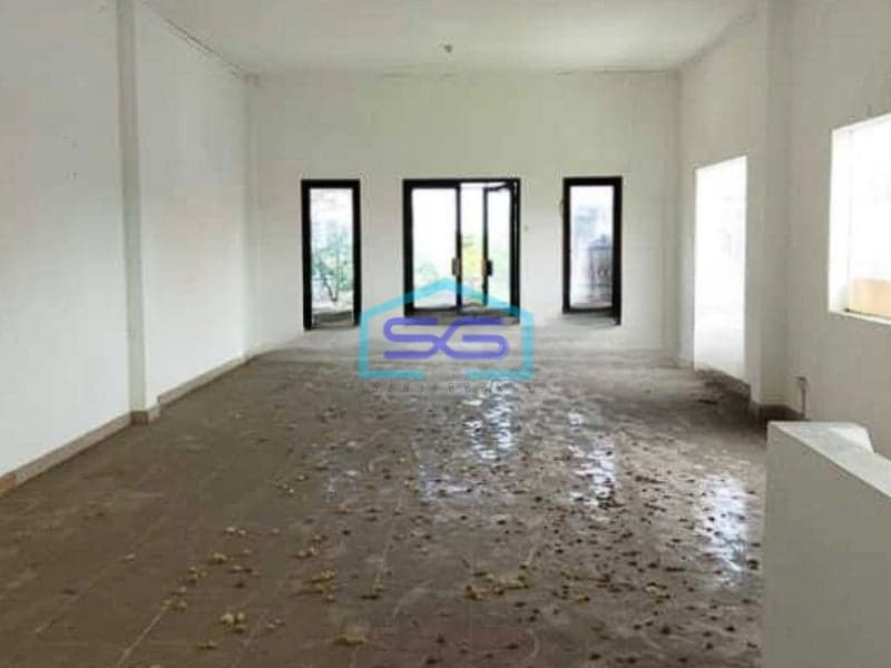 Dijual Ruko 2 Lantai di keramaian Raya Semer, Kerobokan Badung Bali LB 180m2
