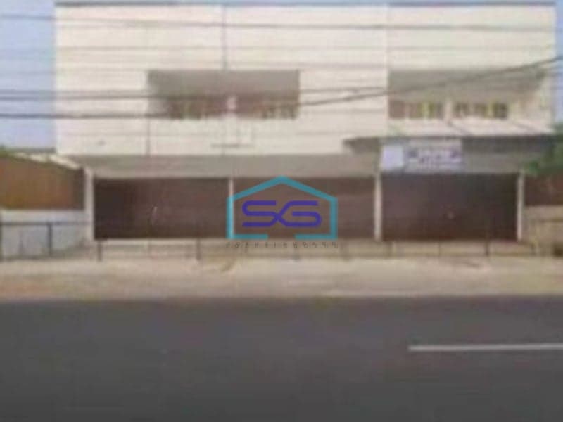 Disewakan Ruko Strategis 2 Lantai Luas 460m2 Lokasi Solo Baru