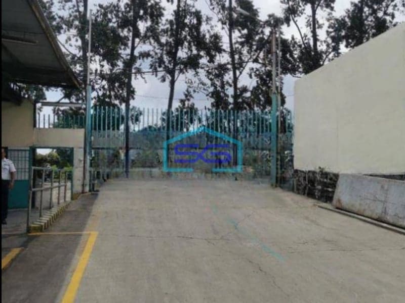 Disewakan Gudang Akses Container 40 Feet di Daan Mogot Jakarta Barat