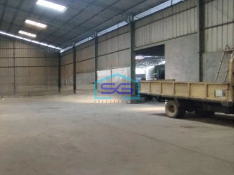 Disewakan Gudang Ada Kantor Luas Tanah 1600 m² di Cipondoh Tangerang