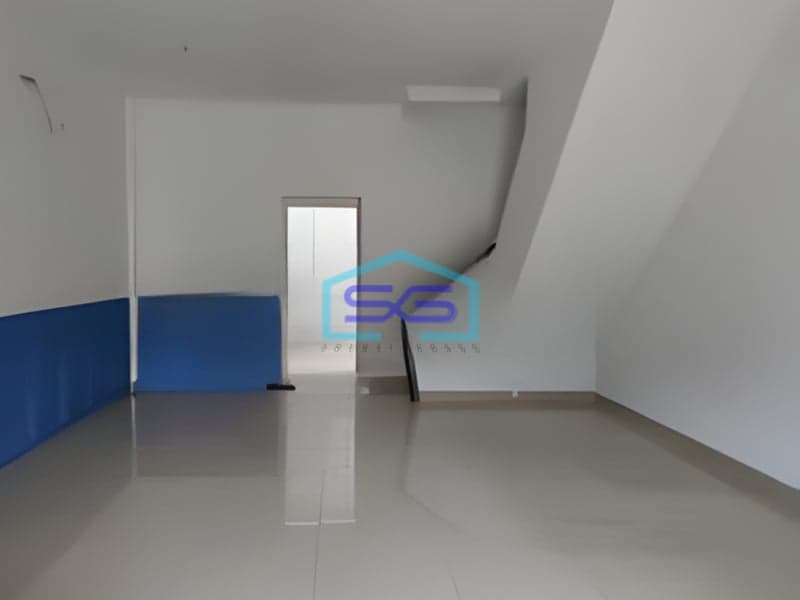 Disewakan Ruko Lokasi Strategis Luas Bangunan  180 m² di Harapan Indah Bekasi