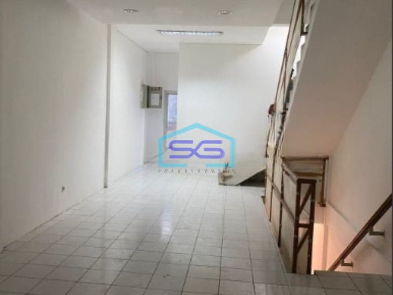 Disewakan Ruko 3 Lantai luas Bangunan 200 m² di Cimone Tangerang