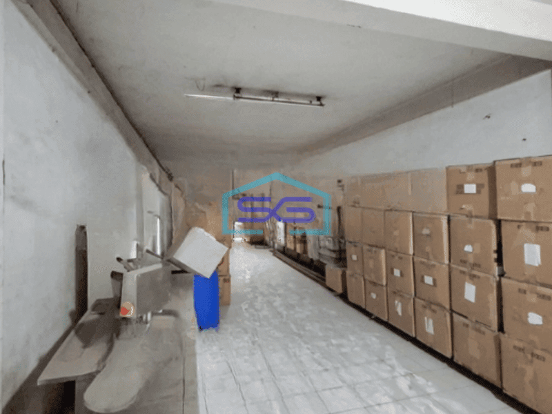 Dijual Ruko Hadap Jalan di Duri Kosambi Jakarta Barat Luas Bangunan  350 m²