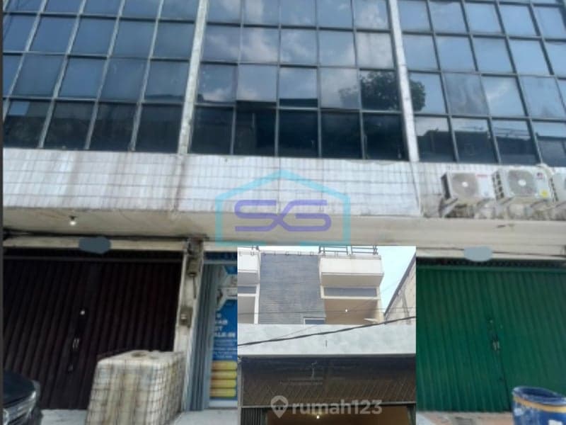 出售：卡利德雷斯商业3.5层商铺，西雅加达，占地68平方米