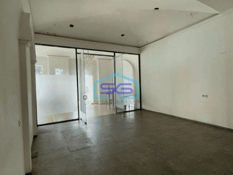 Disewakan Ruang Usaha 3.5 Lantai di Gandaria Jakarta Selatan LT 318m2