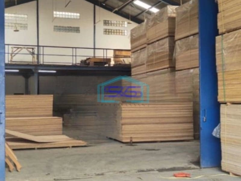 Dijual Gudang Ada Kantor Luas Bangunan 445 m² Lokasi Pinang Tangerang