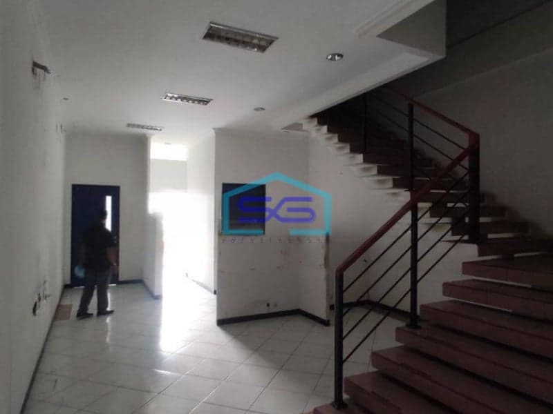 Dijual Ruko Bagus di Jalan Pamularsih, Semarang LT 1011m2