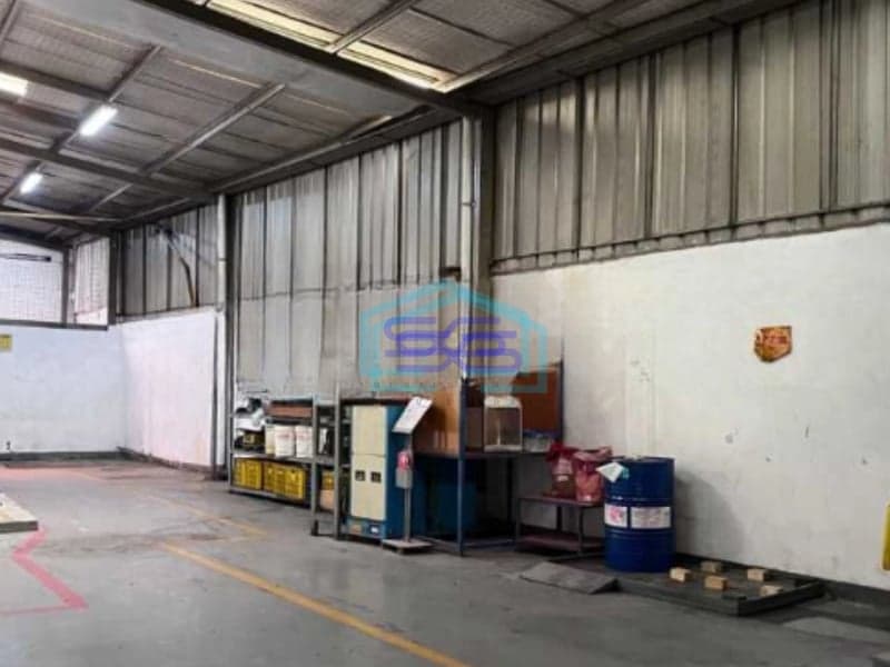 Dijual Pabrik Luas Bangunan  12000 m² Lokasi Strategis di Bekasi