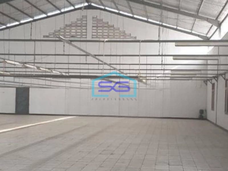 Disewakan Gudang Akses Kontainer Di Jl Sadang Rahayu Bandung Luas Tanah 1000 m²