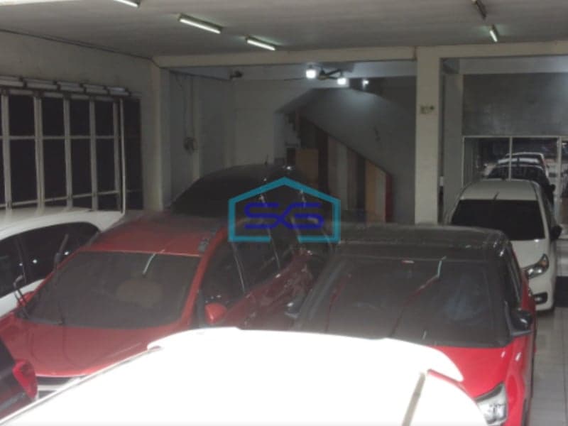 Dijual Ruko Bangunan Ex Showroom Mobil Di Bekasi Barat Luas Bangunan  740 m²