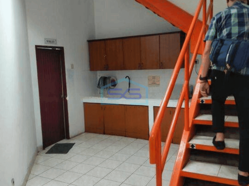 Disewakan Gudang di pulo gadung bagus dan siap pakai