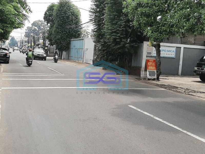Disewakan tanah siap usaha di Raya Hasym Ashari Cipondoh