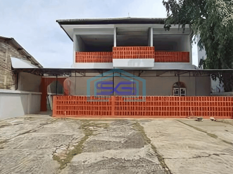 Disewakan Ruang usaha ex cafe, di Pekayon Bekasi selatan.