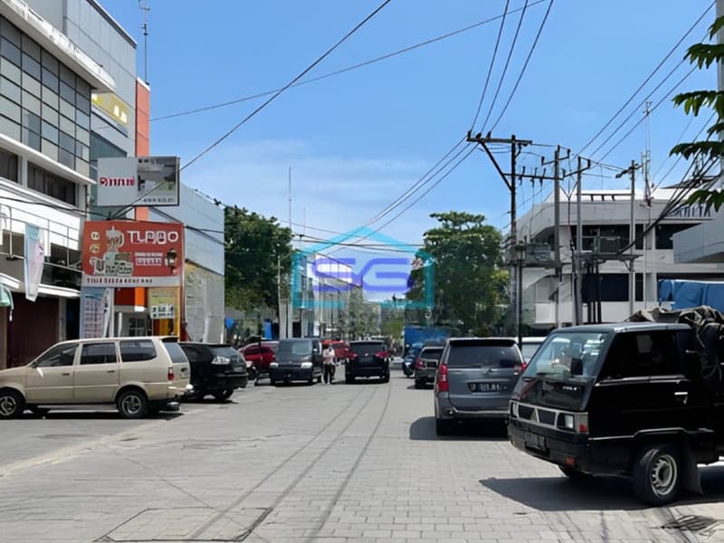 Disewakan Ruko 3 Lantai Ex Bank di Semarang Tengah Luas Tanah 180m2