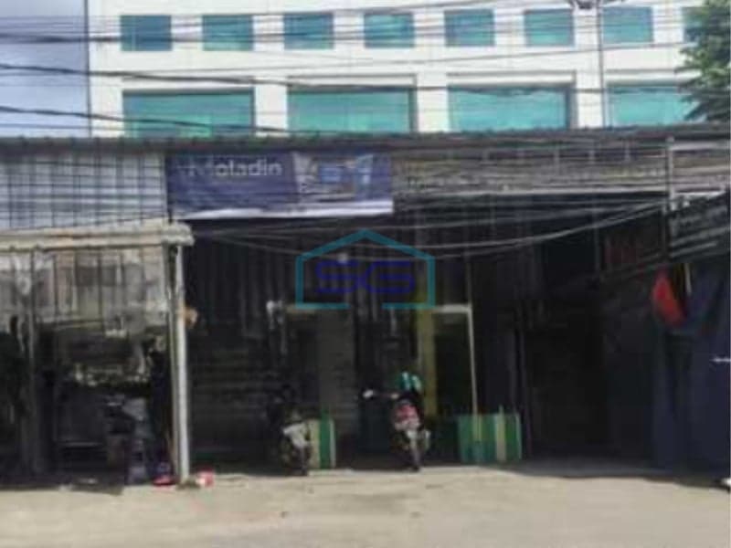 Dijual Ruko Luas Tanah 224 m² Lokasi di Karawaci Tangerang