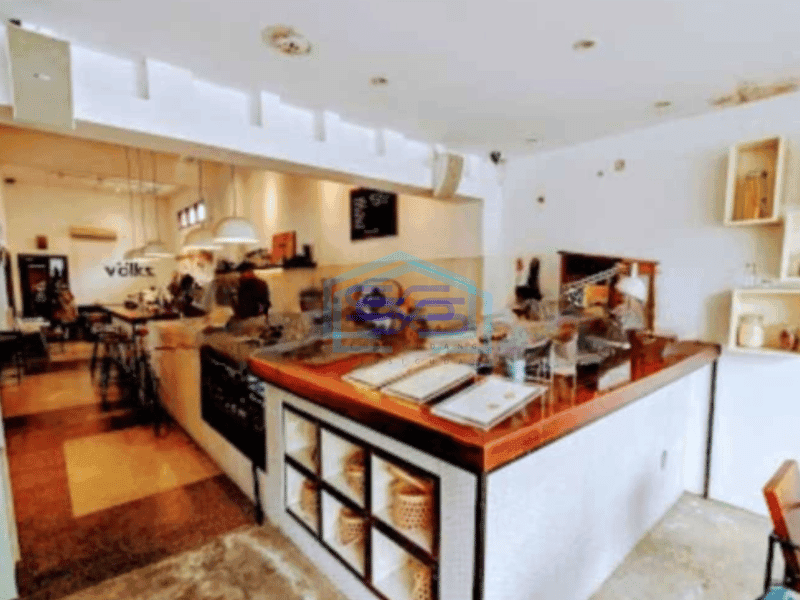 Dijual Ruang Usaha Bangunan Komersial Strategis di Jl Thamrin Surabaya Pusat Luas Bangunan 350 m²