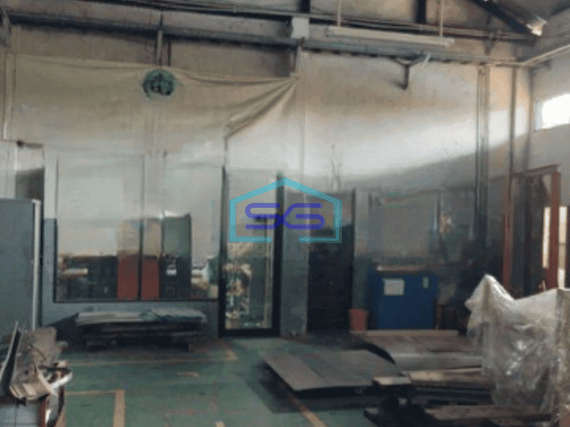 Dijual Cepat PabrikSiap Huni Luas Bangunan  1000 m² di Karawang Barat