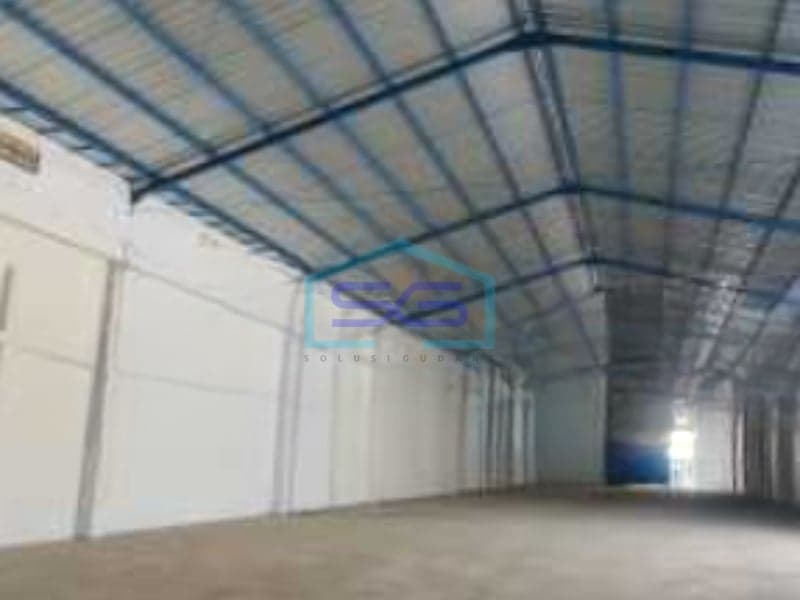 出租仓库 建筑面积3500平方米 宿务哈尔乔地点 集装箱通道