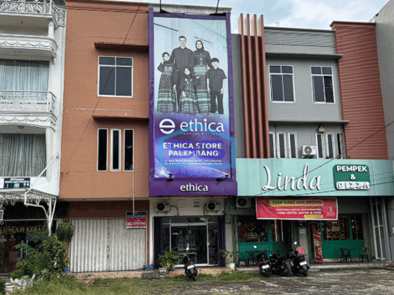 Disewakan Ruko 3 Lantai Siap Pakai Tengah Kota  Jalan Basuki Rahmat Palembang LB 288m2