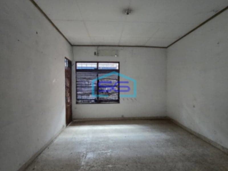 Disewakan Ruang Usaha Strategis Pusat Kota Solo Luas Bangunan 650m2