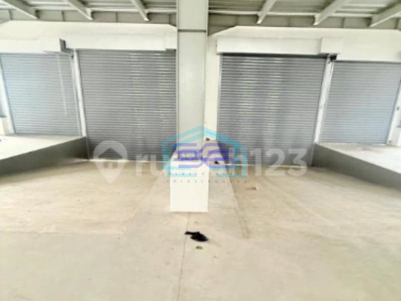 Dijual Cepat Gudang Strategis Delta Silicon Lippo Cikarang Luas Bangunan  2680 m²