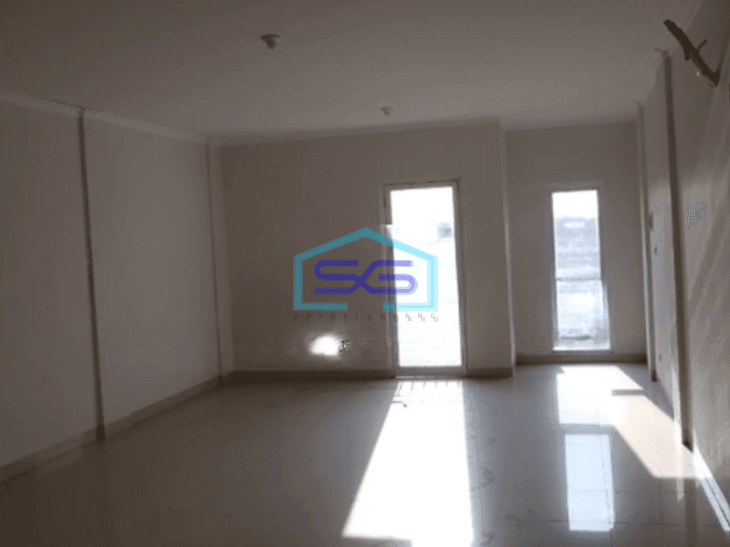 Dijual Ruko 3 Lantai Luas Bangunan  225 m² Lokasi Strategis di Cengkareng Jakarta Barat