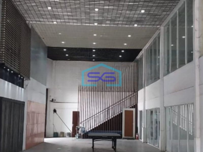 Dijual Gudang Sudah Renovasi SHM Luas Tanah 3700m2 di Jakarta Timur