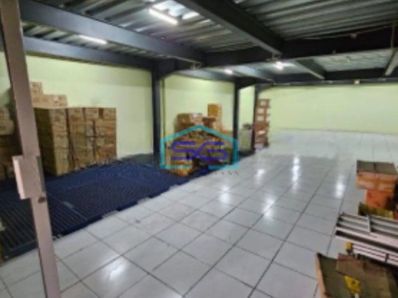 Dijual Gudang Sudah Renovasi HGB Luas Bangunan 180 450m2 Terdiri 3 Lantai DI PIK Jakarta Utara