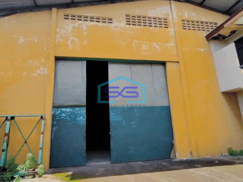 Disewakan Gudang Akses Container di Jebres Solo Luas Tanah  585 m²