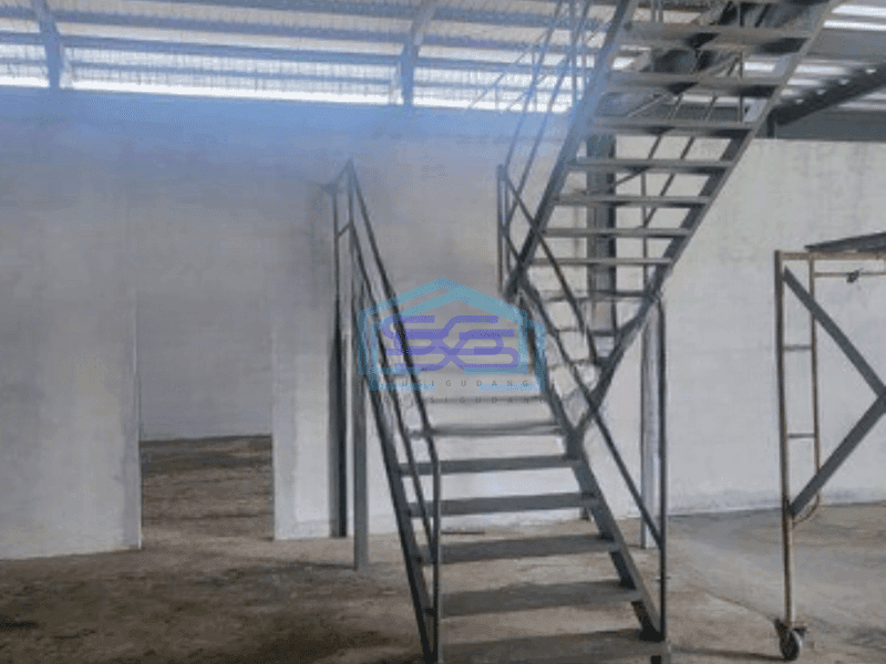 Disewakan Gudang Siap Pakai Luas Bangunan  648 m² Lokasi Strategis di Parung Panjang Bogor