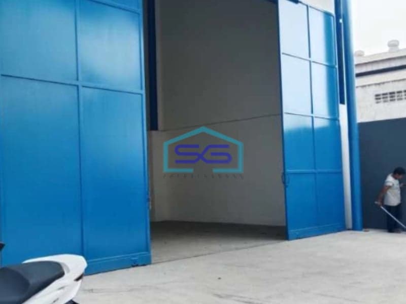 Disewakan Gudang Luas Bangunan  600 m² Lokasi Bebas Banjir di Cipondoh Tangerang