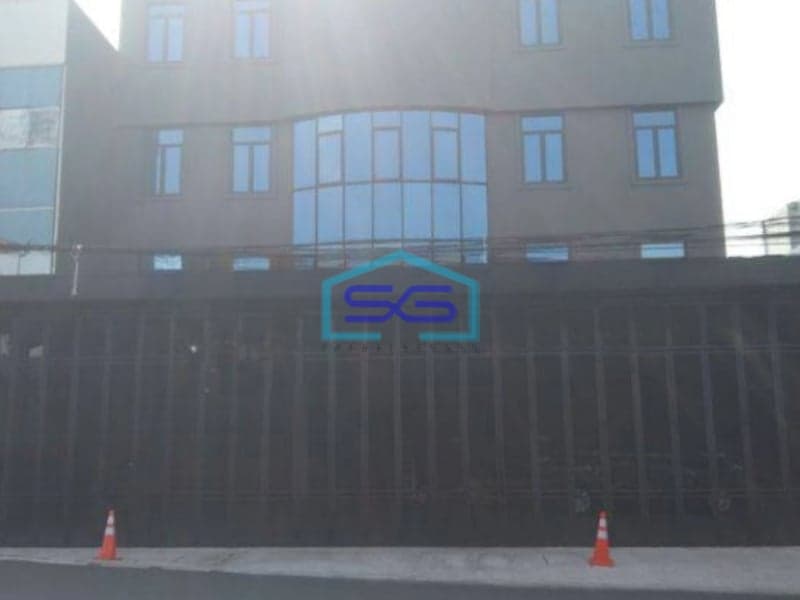 Disewakan gedung 4 Lantai di Jakarta Selatan LB 680m2