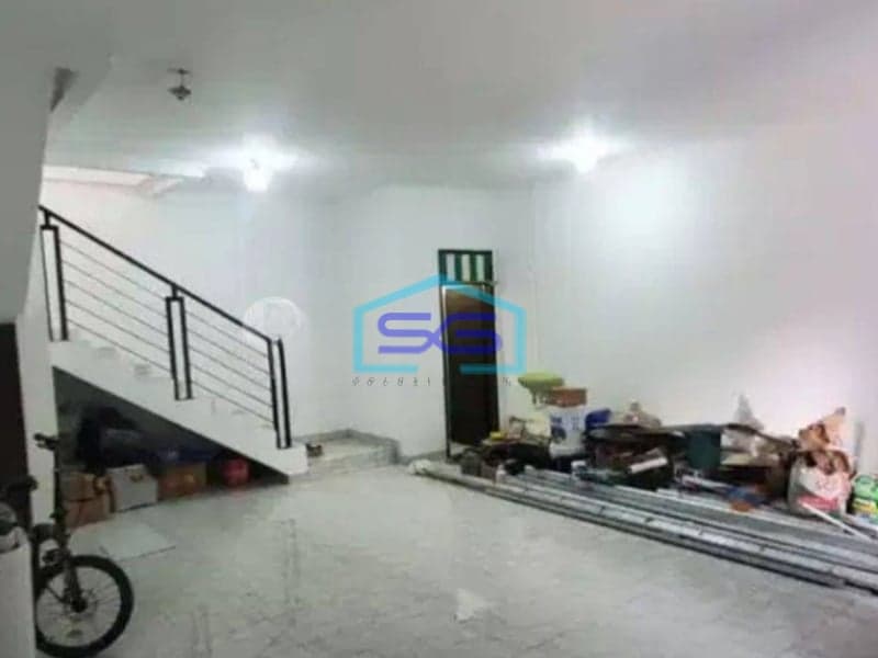 Disewakan Ruko Siap Huni Lokasi Strategis Di Komplek Kiarasari Asri Buah Batu Bandung LB 160m2