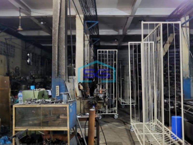 Dijual Pabrik Luas Tanah  537 m² Lokasi Strategis di Cengkareng Jakarta Barat