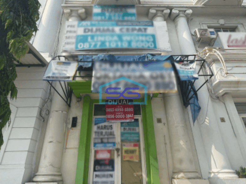 Ruko Strategis di Komplek Bukit Golf Meditarania, PIK Jakarta Utara Luas Tanah 75 m²