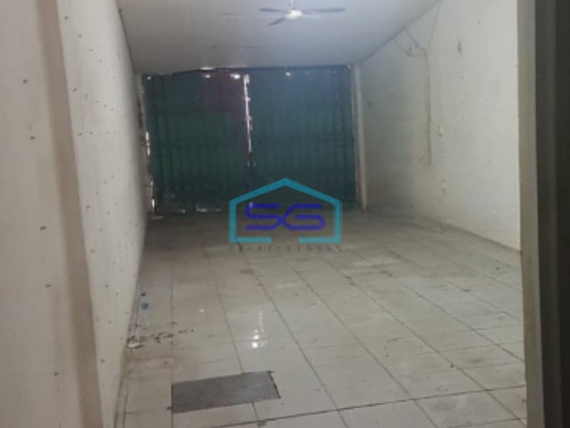 Dijual Ruko Lokasi di Jalan Besar Jembatan Lima Jakarta Barat LB 224m2
