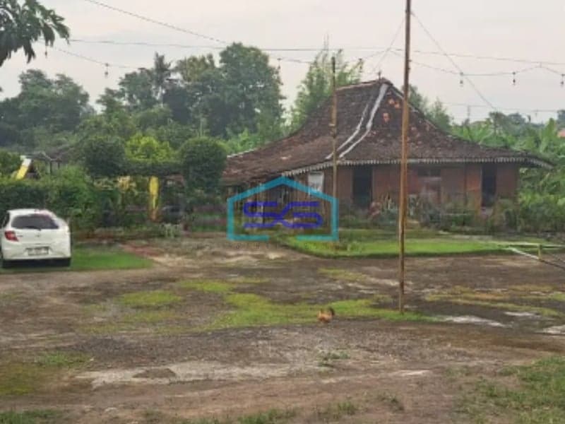 Disewakan Ruang Usaha Cocok Untuk resto Di Mlati Sleman Luas Bangunan 250 m²