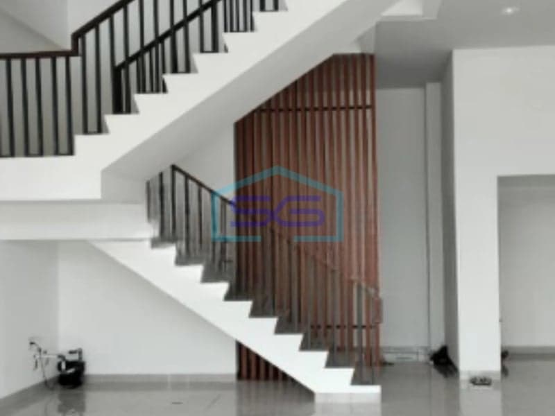 Dijual Ruang Usaha Luas Bangunan 360 m² Siap Huni di BSD Tangerang
