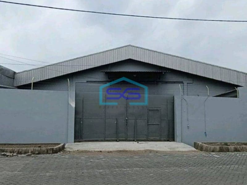 Disewakan Gudang Bagus Siap Pakai Bebas Banjir Suri Mulia Margomulyo Surabaya LT 730m2
