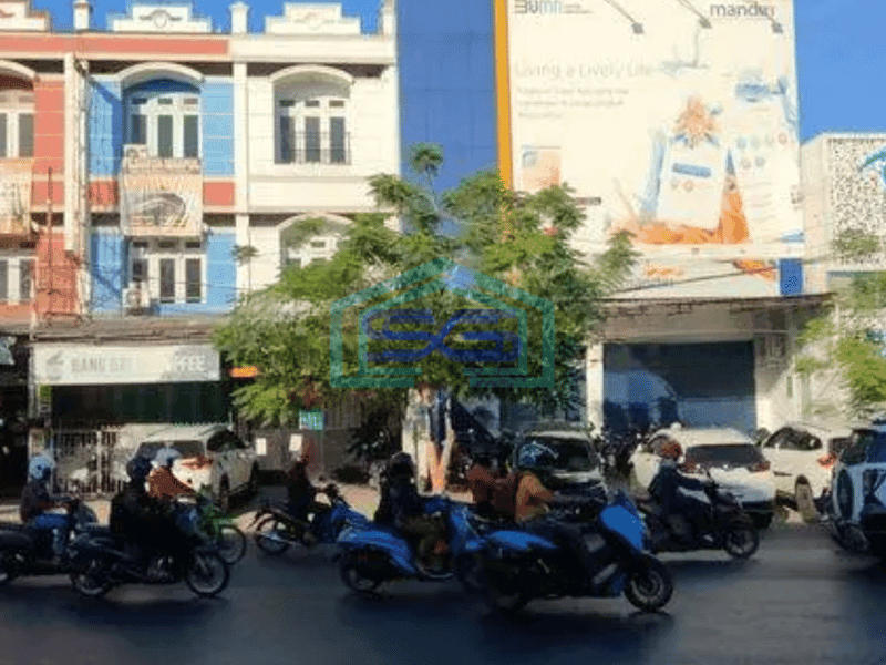 Dijual Ruko strategis Jl. Hasanuddin, Gowa. Samping Bank Mandiri