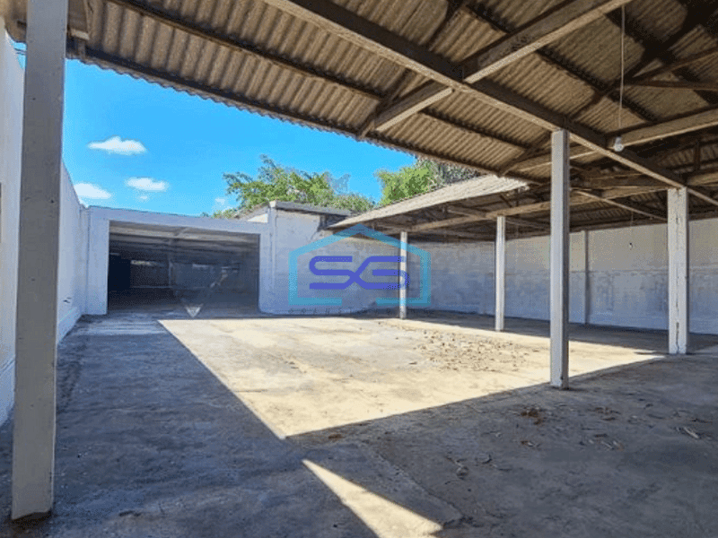 Disewakan Ruang Usaha Ruko Gudang Dekat Kerobokan Bali Denpasar LT 1375m2